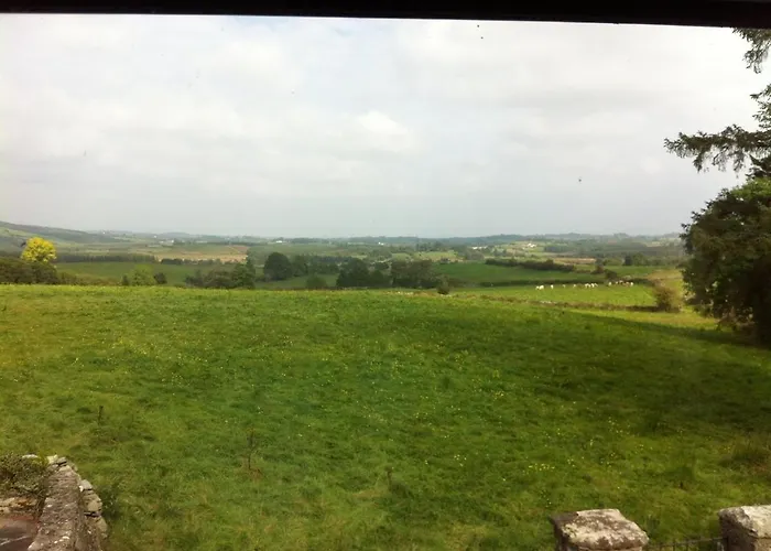 The Stables - 200 Year Old Stone Built *