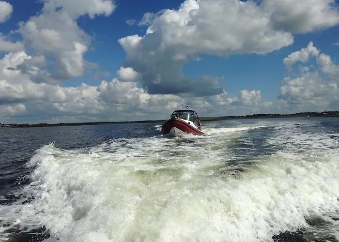 The Stables - 200 Year Old Stone Built
